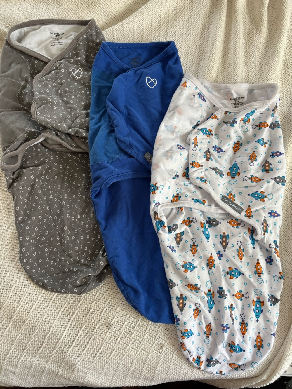 3 SwaddleMe Velcro Swaddles size 3-6 months